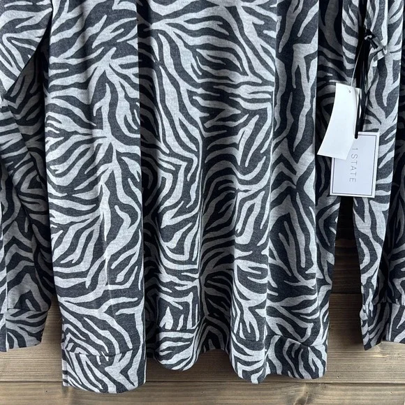 1 State Womens Shirt Long Sleeve Back Criss Cross Gray Chic Zebra Size Large - Picture 4 of 9